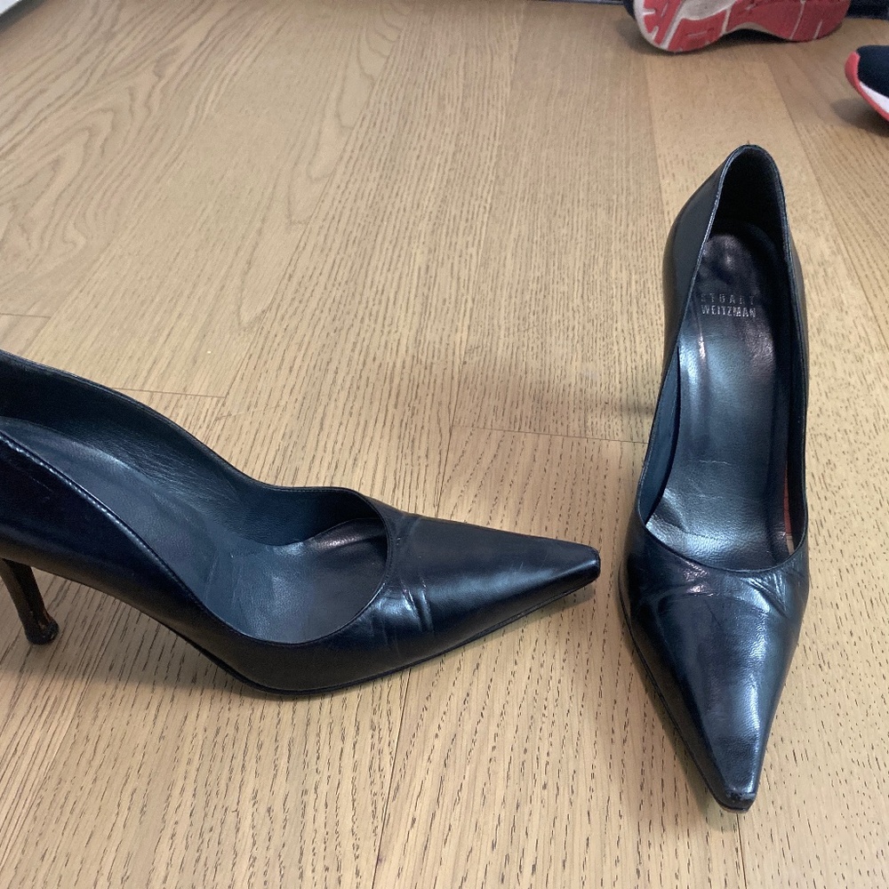 Stuart Weitzman pumps